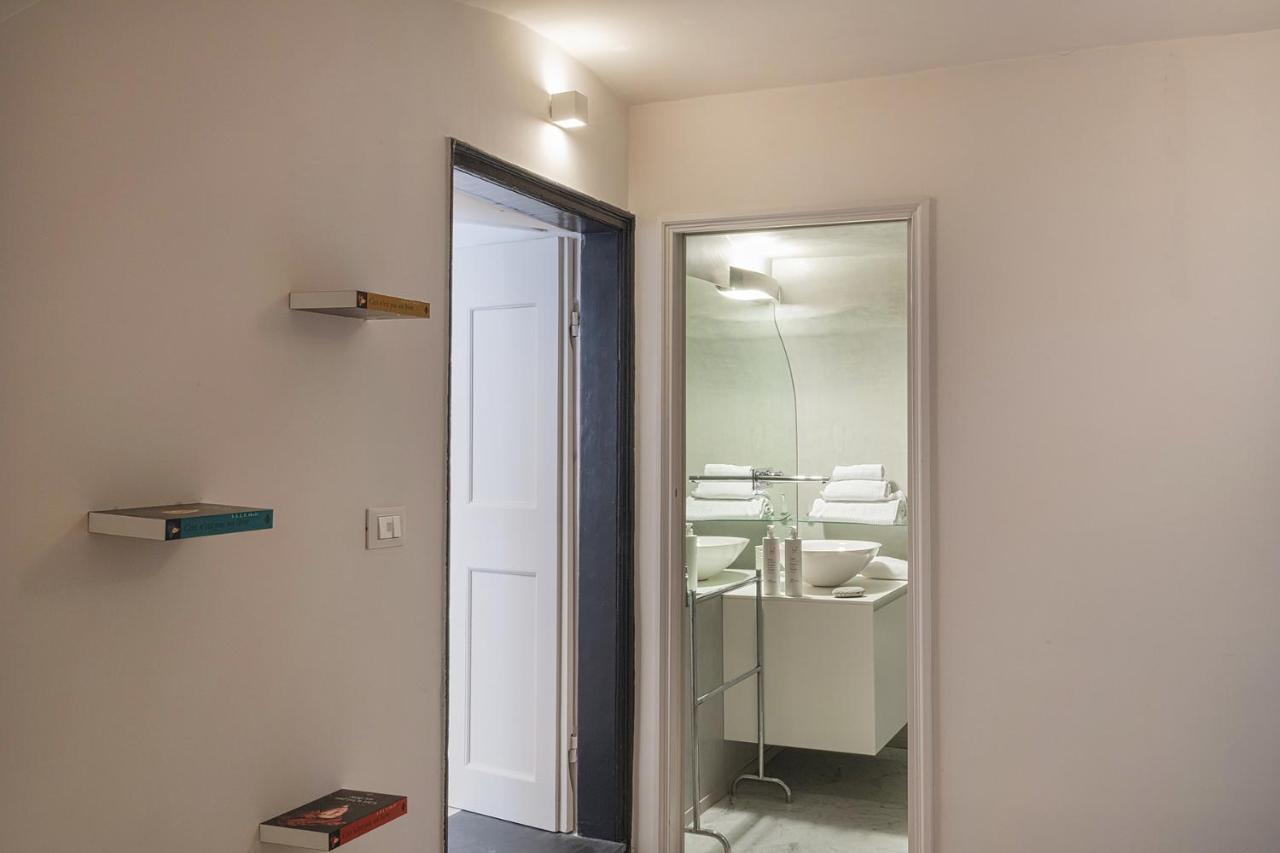 Garibaldi Glamorous Apartment By Wonderful Italy Genua Exteriör bild