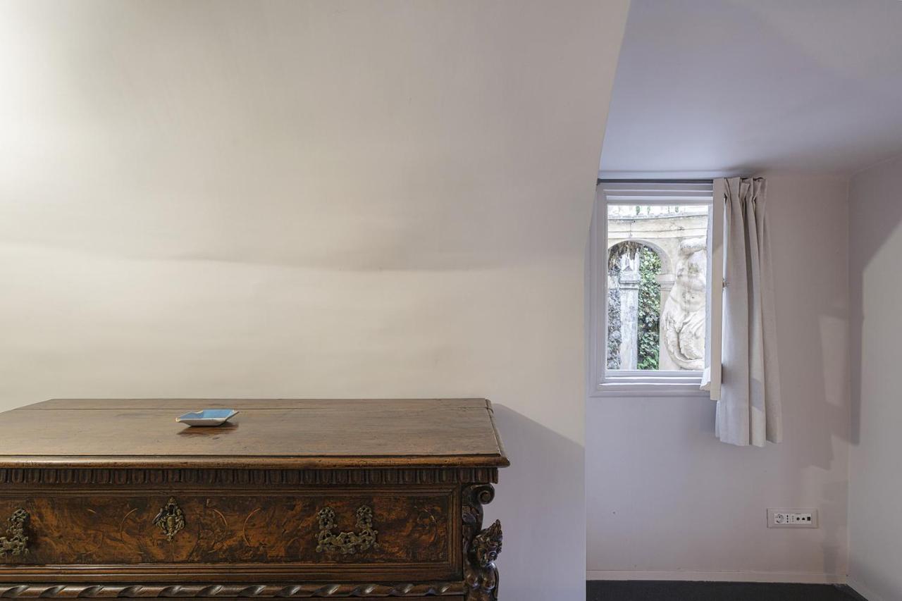 Garibaldi Glamorous Apartment By Wonderful Italy Genua Exteriör bild
