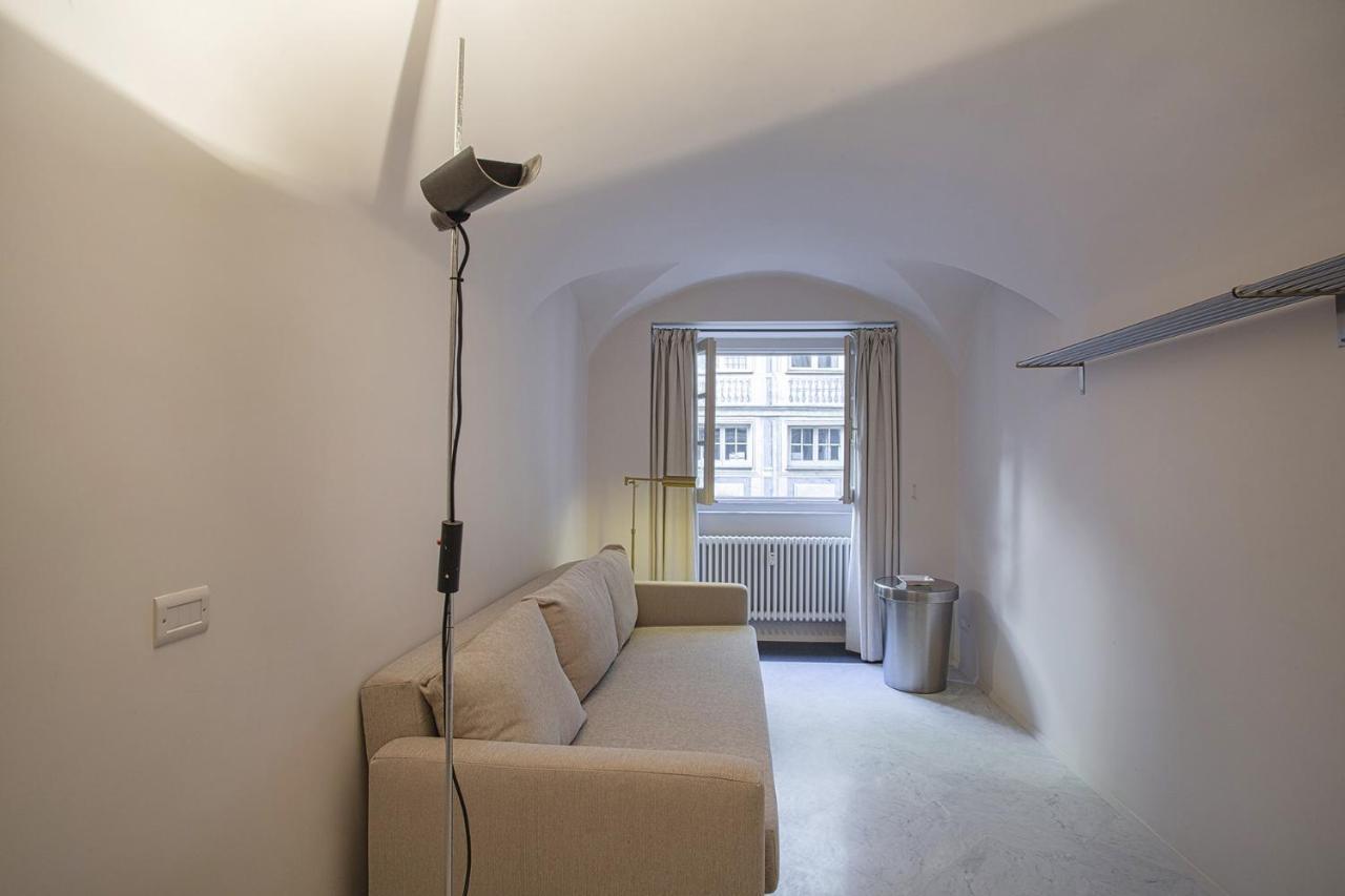 Garibaldi Glamorous Apartment By Wonderful Italy Genua Exteriör bild