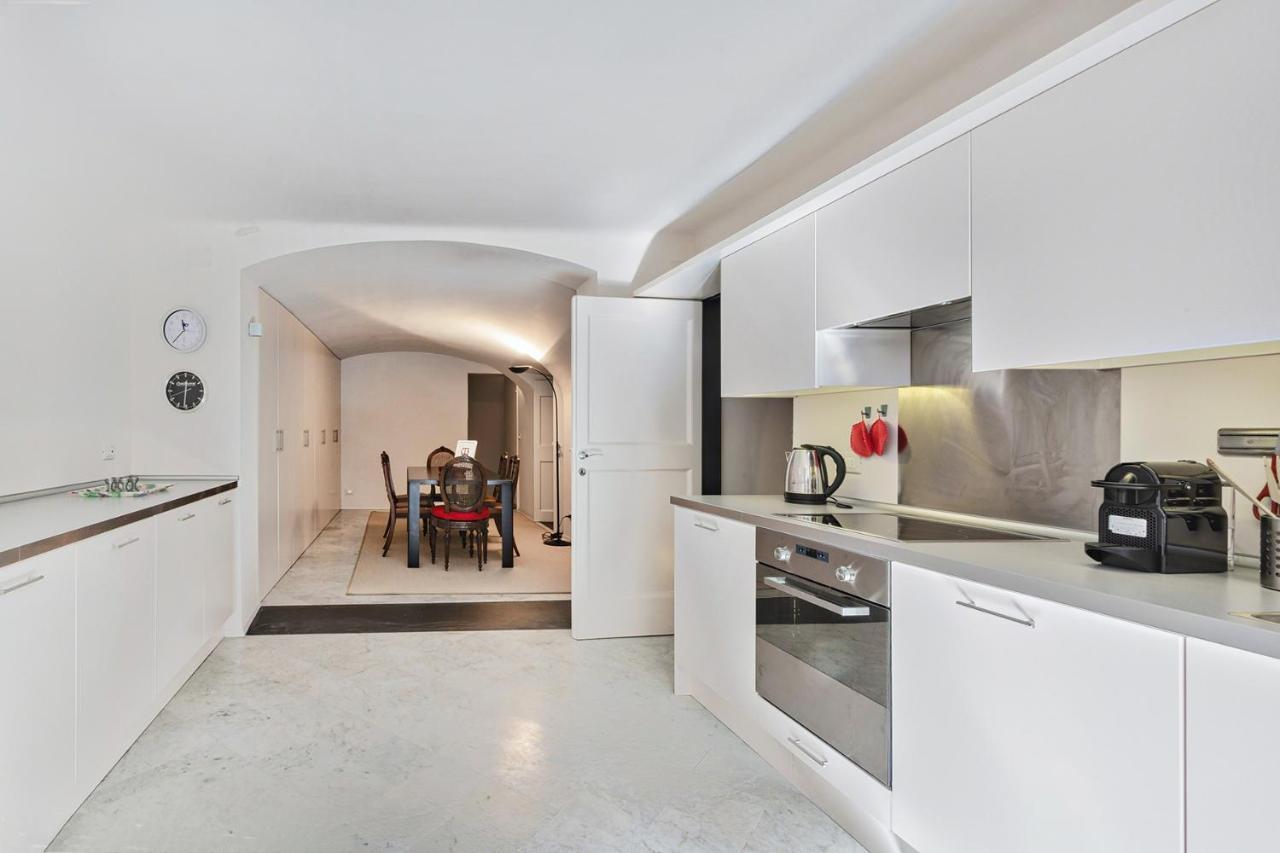 Garibaldi Glamorous Apartment By Wonderful Italy Genua Exteriör bild